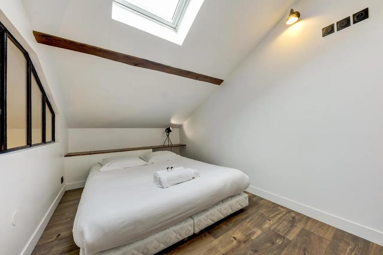 Ferienwohnung L'Industrie-Loft-T2-Clim-Parking A Proximite Pierre-Bénite 0*,